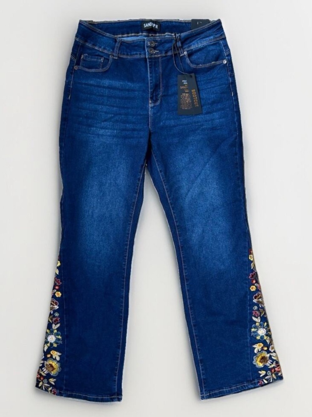 Sandpiper nwt size 22w Dark Blue Embroidered bootcut Flare Jeans